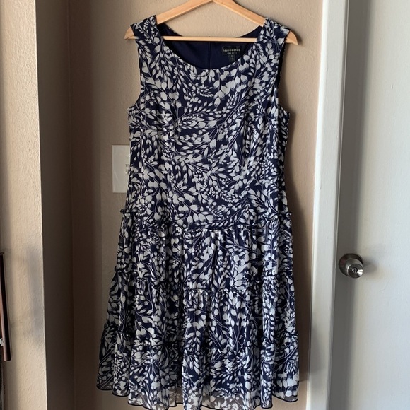 CONNECTED APPAREL Floral Sleeveless Tiered Mini Dress - Picture 2 of 7